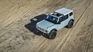 The bronco and the bronco sport have a little more in common on the inside. 2021 Ford Bronco Vs 2021 Ford Bronco Sport Which Is Right For You