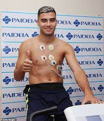 We had a walk outside but the baby didn't like it. Manchester United Outcast Andreas Pereira Unveiled As A Lazio Player Aktuelle Boulevard Nachrichten Und Fotogalerien Zu Stars Sternchen