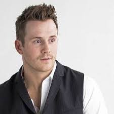 Linda Hise's Instagram, Twitter & Facebook