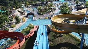 Maybe you would like to learn more about one of these? Waterpark Batu Aji Di Batam Main Main Di Sini Pas Turun Hujan Deras Makin Seru Tribunnews Com Mobile