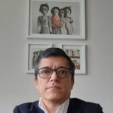 Ricardo Strauss (@straussric)