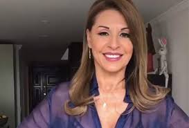 Amparo ahora es viral en internet ya que el pasado 19 de septiembre cumplió 62 años de vida, cosa que sorprendió a toda colombia ya que hasta el momento nadie conocía la edad de esta hermosa mujer. Amparo Grisales Le Presento Su Novio A Sus Seguidores Alerta Bogota