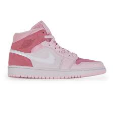 Basket connection est le plus ancien magasin (1994) et la plus ancienne boutique en ligne (2001) spécialisée basketball en france et certainement en europe. Epingle Sur Jordan Sneakers