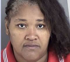 Inmate assaults Texas CO with food tray