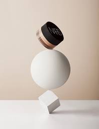 Balancing Cosmetics Joshua Caudwell Still Life Photographer In London Paris N Still Life Photographers Still Life Photography Photography Lighting Setup