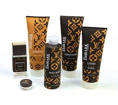 The louis vuitton neverfull mm damier canvas bag is one of the most iconic and famous bag of all. Louis Vuitton On Behance