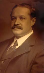 Hello! my great grandfather's cousin Arthur Head was a fireman in one of  the boiler rooms, he was 22 when he sank with the ship (most likely drowned  before half the passengers