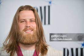 319 Photos & High Res Pictures