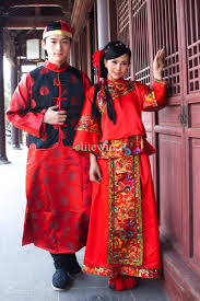 Inimitably Chinese Traditional Wedding Dress Toast Cheongsam Bride And Groom Wedding Sui Traditional Chinese Wedding Chinese Wedding Dress Traditional Outfits
