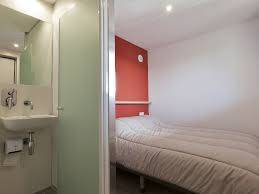 La salle de bain le havre, au même titre que la cuisine le havre, est un des coeurs de la maison.on ne serait effectivement s'en passer. Eklo Hotels Le Havre Le Havre Non Classe Normandie Urlaub Frankreich