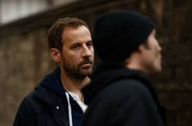 Résultat de recherche d'images pour "la mante serie"