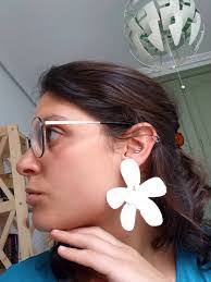 Estela Plaza's Instagram, Twitter & Facebook