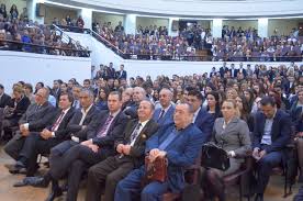 Avocati, notari, consilieri juridici, functionari publici, cadre didactice, judecatori, procurori, anchetatori, cercetatori stiintifici. Cum A Fost Deschiderea Anului Universitar 2015 2016 Facultatea De Drept A UniversitÄƒÈ›ii Din BucureÈ™ti Universul Juridic