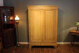 Jahrhunderts bezeichnet, die mit der breiten industrialisierung einsetzte und bis zum „gründerkrach (großer börsenkrach von 1873) andauerte. Schrank Kleiderschrank Wascheschrank Grunderzeit