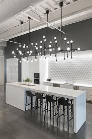 Decoration Interieure Cuisine Kitchen Gris Grey Blanc Ilot Central Eclairage De Cuisine Moderne Cuisine Design Moderne Decoration Interieure Cuisine