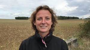 La projection du film « bienvenue les vers de terre », à carhaix, a été l'occasion de présenter les techniques de l'agriculture de conservation des sols. Bienvenue Les Vers De Terre Nature D Ici Et D Ailleurs