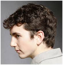 This year's best curly hairstyles & haircuts for men, as picked by experts. Androgynous Masculine Leaning Coded Hairstyles For Wavy Hair Qwear Queer Fashion Platform