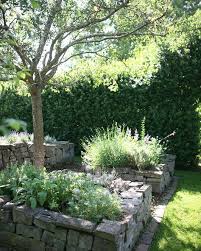 Pin Von Simone Freitag Auf Garten Ideen In 2020 Mit Bildern Mirabellenbaum Ein Schweizer Garten Garten Anlegen