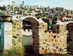 Creepy Images From An Abandoned Bible Theme Park Waterbury Holy Land Desert Places