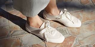 Trainers Fresh White Kicks Athletic ...