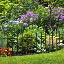 Garden Accents Common 0 99 X 22 5 X 17 9 Actual 0 99 X 22 5 X 17 9 Black Steel Not Wood Garden Edging Lowes Com In 2020 Wood Garden Edging Garden In The Woods Garden Edging