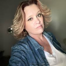 👀👀🤦🏾‍♀️ Pastor Reginald Steele's wife Kelley Steele says she was  "graced by God" to iron her husband's clothes for him to go meet his s!de  ch* ck. She said even when he