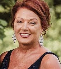 Ella Depew's Instagram, Twitter & Facebook