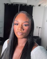 30' inch touch my booty 🍑 feeling real pretty 😍Nice lil switch up 💁🏾‍♀️  ! I'm pretty with no make up, but I don't mind a lil make up from time to