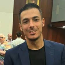 Recently we hosted a group of Year 10 students at Qantas HQ, providing them  with hands