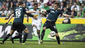 Use them as wallpapers for your mobile or desktop screens. Gladbach Draw With Werder Lose Ground In Champions Kick Up A Soccer Ball 933844 Hd Wallpaper Backgrounds Download