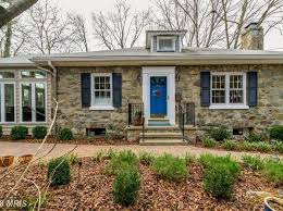 225 W Market St Leesburg Va 20176 Zillow Leesburg Zillow House