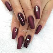Matte Black And Red Glitter Nails Pin On Nageldesign