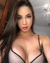 Maria Onlyfans Leaks (20 Images)