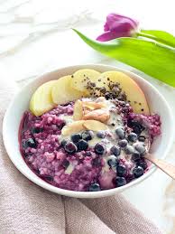 Meal Prep Fruhstuck Hirse Porridge Mit Warmen Blaubeeren Zuckerfrei Vegan Naturallygood Rezept Hirsebrei Fruhstuck Fruhstuck Fruhstuck Brunch