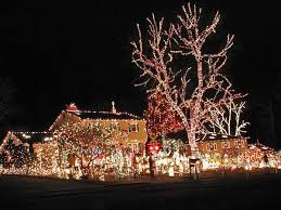 Outdoor Christmas Decoration Ideas Christmas Light Displays Holiday Lights Display Hanging Christmas Lights