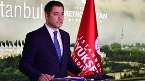 İbb sözcüsü murat ongun'un otobüsteki kalabalığın 'organize' olduğunu iddia etmesi üzerine i̇bb sözcüsü murat ongun konuk olduğu ayşenur arslan'ın halk tv'deki medya mahallesi programında. Murat Ongun Ibb Ye 40 Bin Personel Alinacak Iddiasina Yanit Verdi