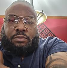 Yall tried the new “Banana Pudding” Bundt cake from Nothing Bundt Cakes yet  ? 👀