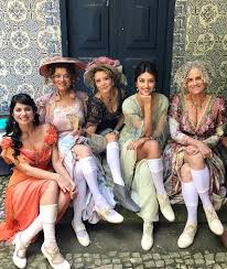 Apesar da falta de aprovação do marido. 38 Ideias De Figurino Orgulho E Paixao Figurino Orgulho Paixao