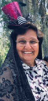 Arlene Noble's Instagram, Twitter & Facebook