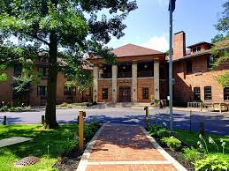 Collectively, indiana state park properties manage more than 2,000 buildings, 700 miles of trails, 636 hotel/lodge rooms, 17 marinas, 75 launching ramps, 17 swimming pools, 15 beaches, 7,701 campsites, more than 200 shelters, 160 or so playgrounds and 150 cabins. Guide To Turkey Run State Park In Indiana Turkey Run State Park
