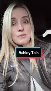 Ash Anderson's Instagram, Twitter & Facebook