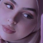 Selma Wade's Instagram, Twitter & Facebook