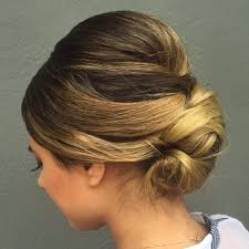She has held the guinness world record since 2004 when her hair was officially measured, and she's been growing it since 1973 when she was 13 years old. 40 Quick And Easy Short Hair Buns To Try