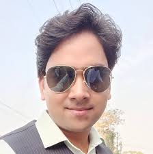 Levi Mausenjäger looking all...