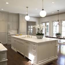 Olmos Park Kitchen Painting Walls Ceiling In Sherwin Williams 7009 Pearly White Cabin Kitchen Cabinet Crown Molding Paint For Kitchen Walls Kitchen Design