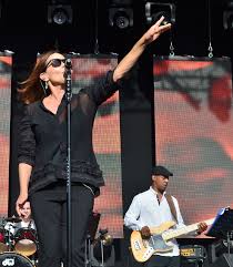 Watch all her hits past and present, as well as personal messages from belinda herself, and the. Belinda Carlisle Wikipedia
