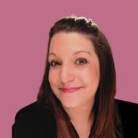 Stephanie Hyman's Instagram, Twitter & Facebook