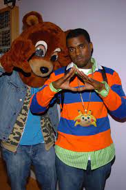 ye pullin up with the sonichu chain : r/Kanye
