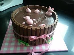 Kit Kat Piggy Cake Pig Birthday Cakes Piggy Cake Pigs In Mud Cake