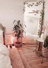 Flamingo Neon Light Bedroomgoals Urban Outfitters Bedroom Goals Bedroo In 2020 Apartment Bedroom Decor Apartment Decorating College Bedroom College Bedroom Apartment